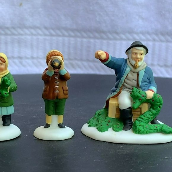 Dept 56 The Old Man And The Sea New England Village Christmas Accessory - 1994 - Picture 3 of 10